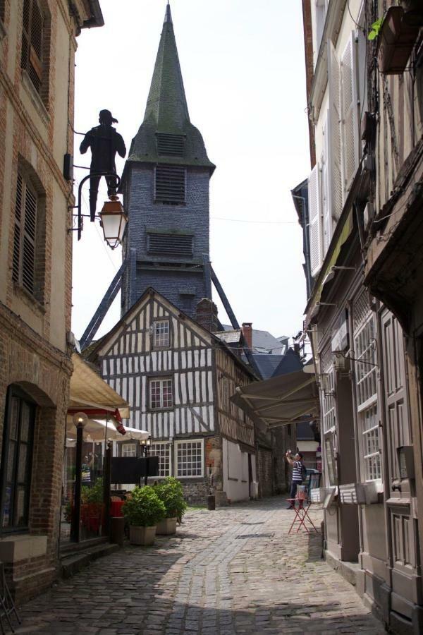 Le Duplex Apartment Honfleur Exterior photo